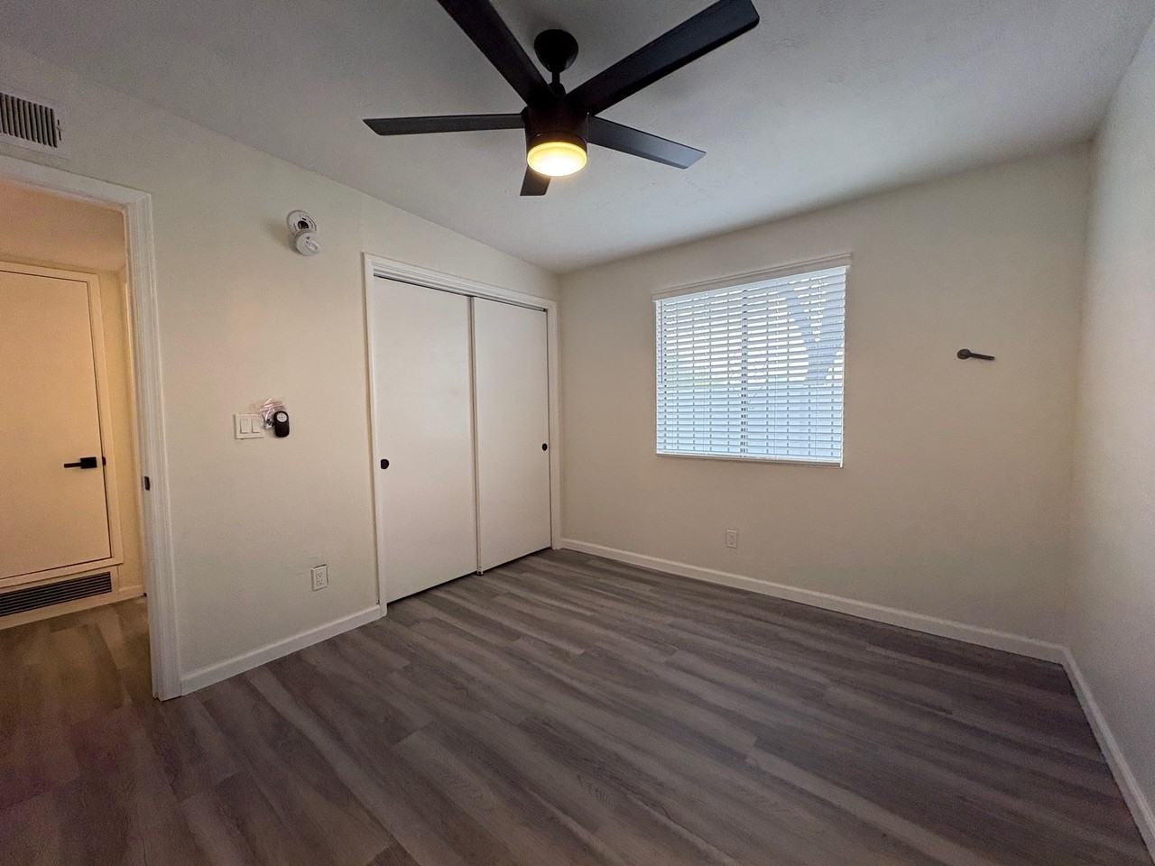 211 E Lee St #1 - Photo 6 of 18