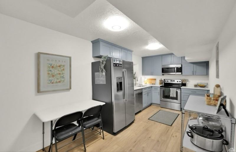 12033 Sw - Photo 3 of 8