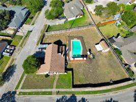 featured image of 845 Egyptian Dr