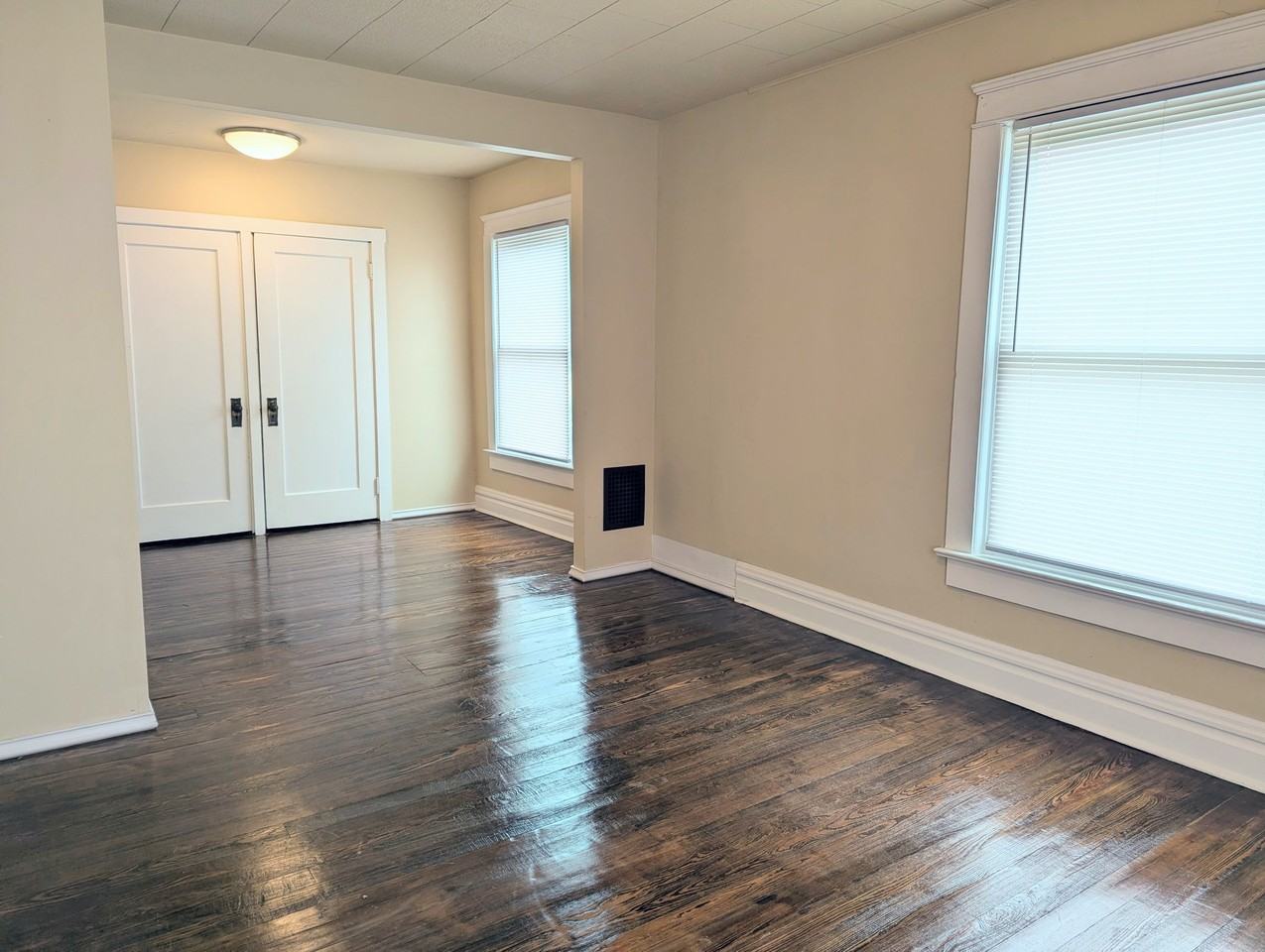 2205 Highland Ave - Photo 5 of 9