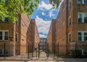 3427 W Shakespeare Ave #2B - Photo 1 of 1
