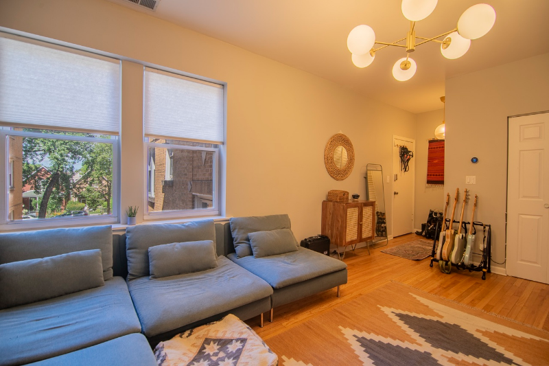 3427 W Shakespeare Ave #2B - Photo 3 of 16