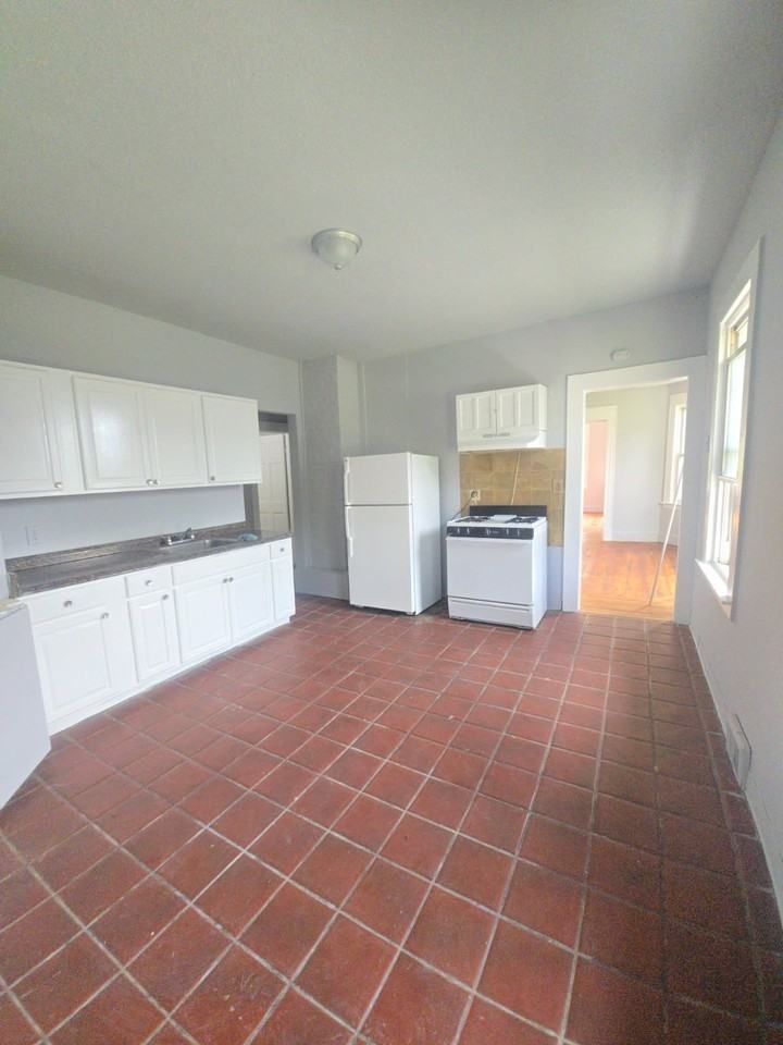 309 Cooke St #2 - Photo 6 of 13