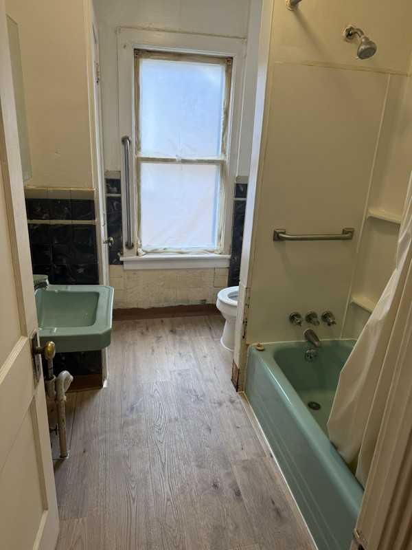 722 Fronheiser St - Photo 5 of 12
