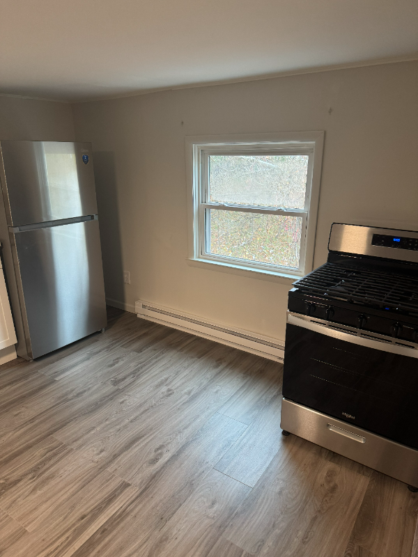 19 Penrose Ave #4 - Photo 5 of 6
