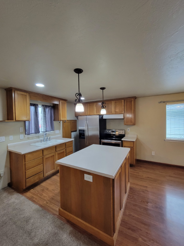 2364 Howard Ave - Photo 2 of 10