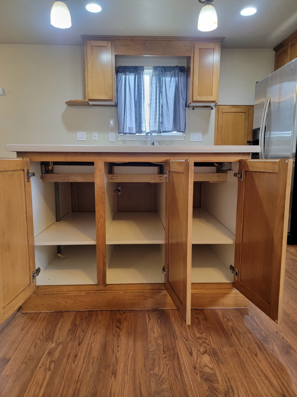 2364 Howard Ave - Photo 5 of 10