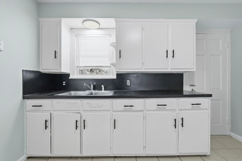 3405 Lillie St - Photo 6 of 23