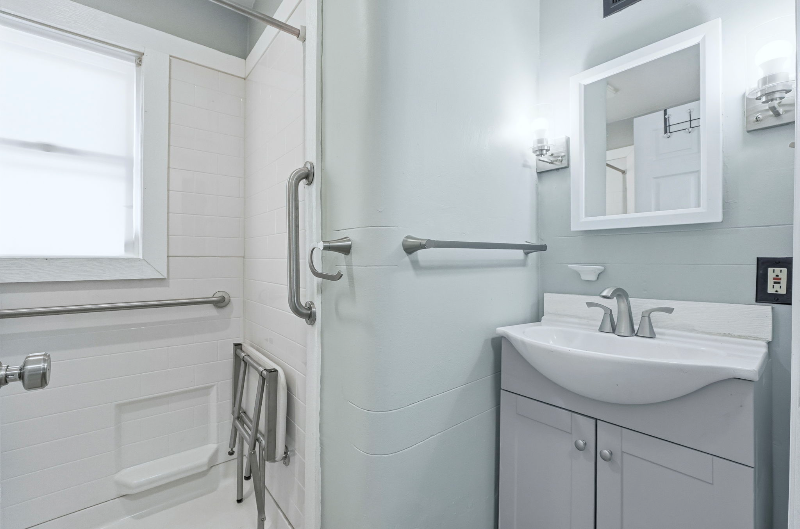 3405 Lillie St - Photo 7 of 23