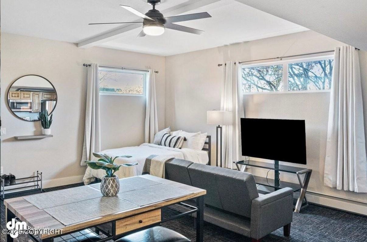 523 E 12th Ave - Photo 5 of 12