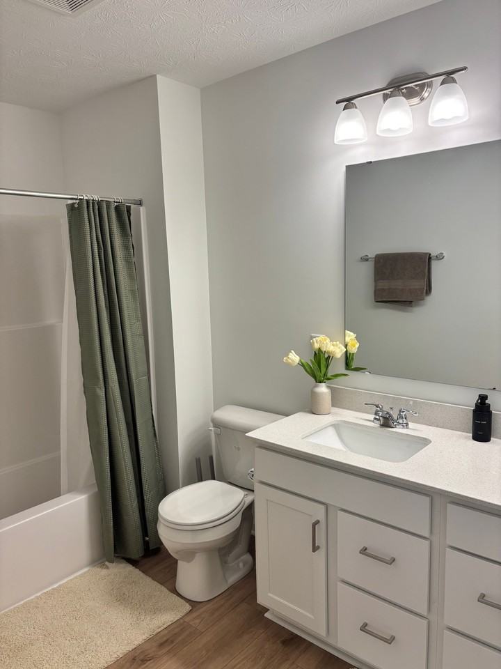 1 Rolling Meadow Blvd - Photo 6 of 13