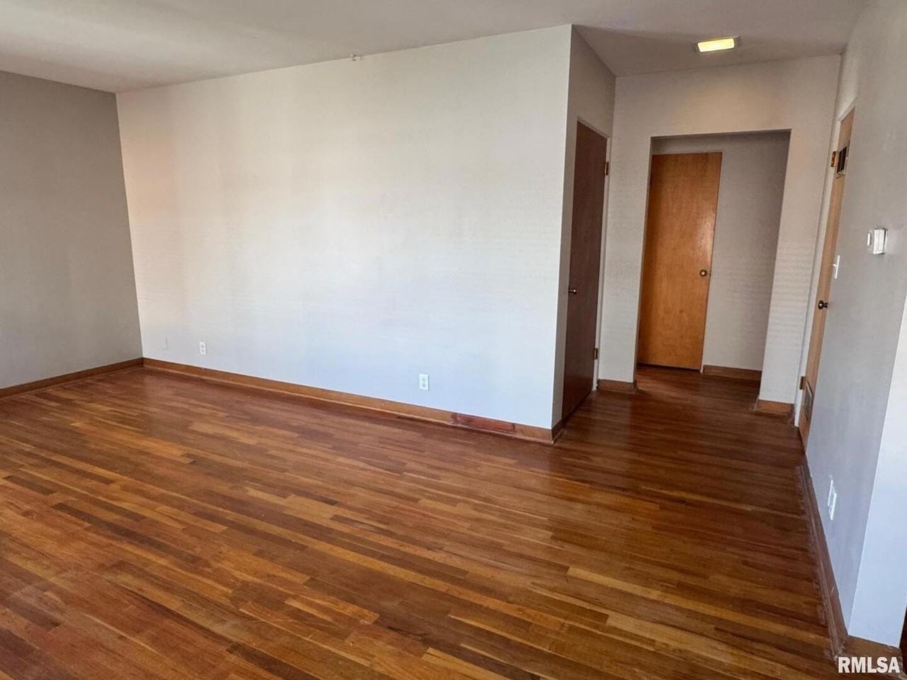 326 W Hayes St #328 - Photo 4 of 11