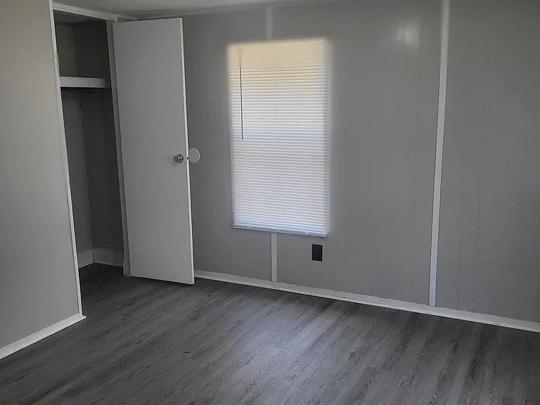 7429 Layton Dr - Photo 4 of 6
