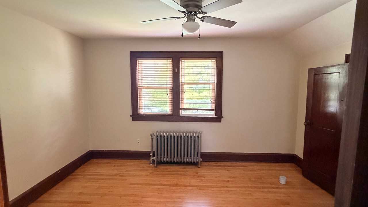 3858 E Edgerton Ave - Photo 5 of 8