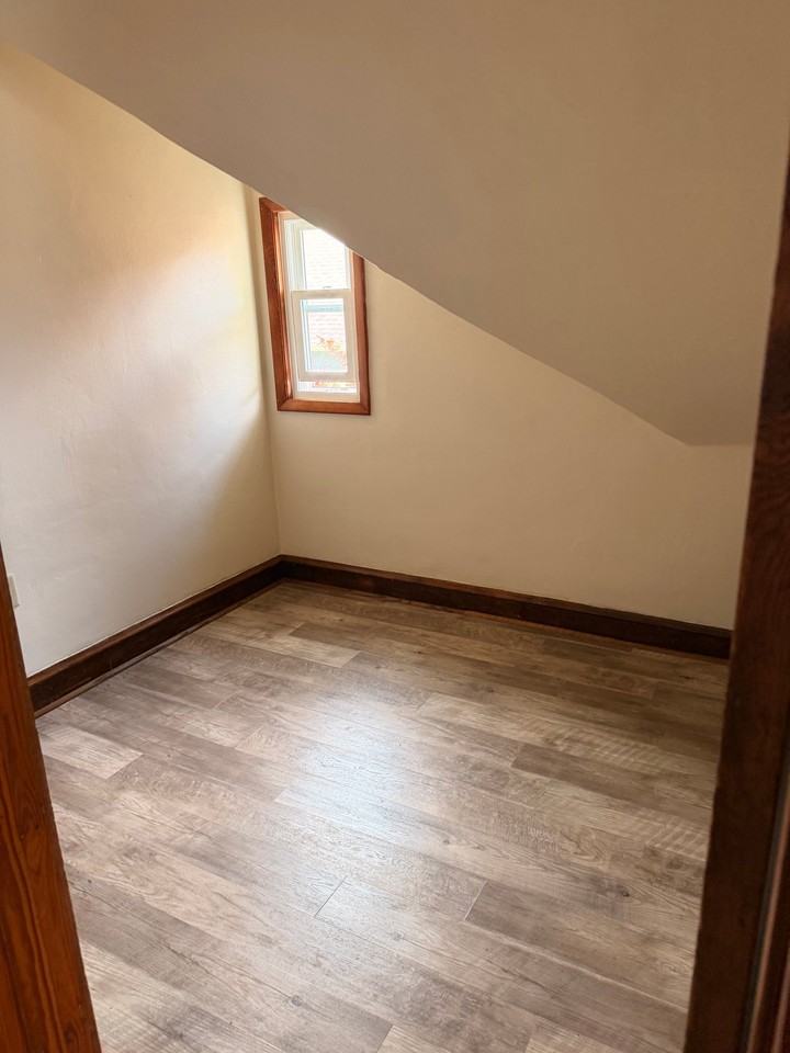 3858 E Edgerton Ave - Photo 6 of 8