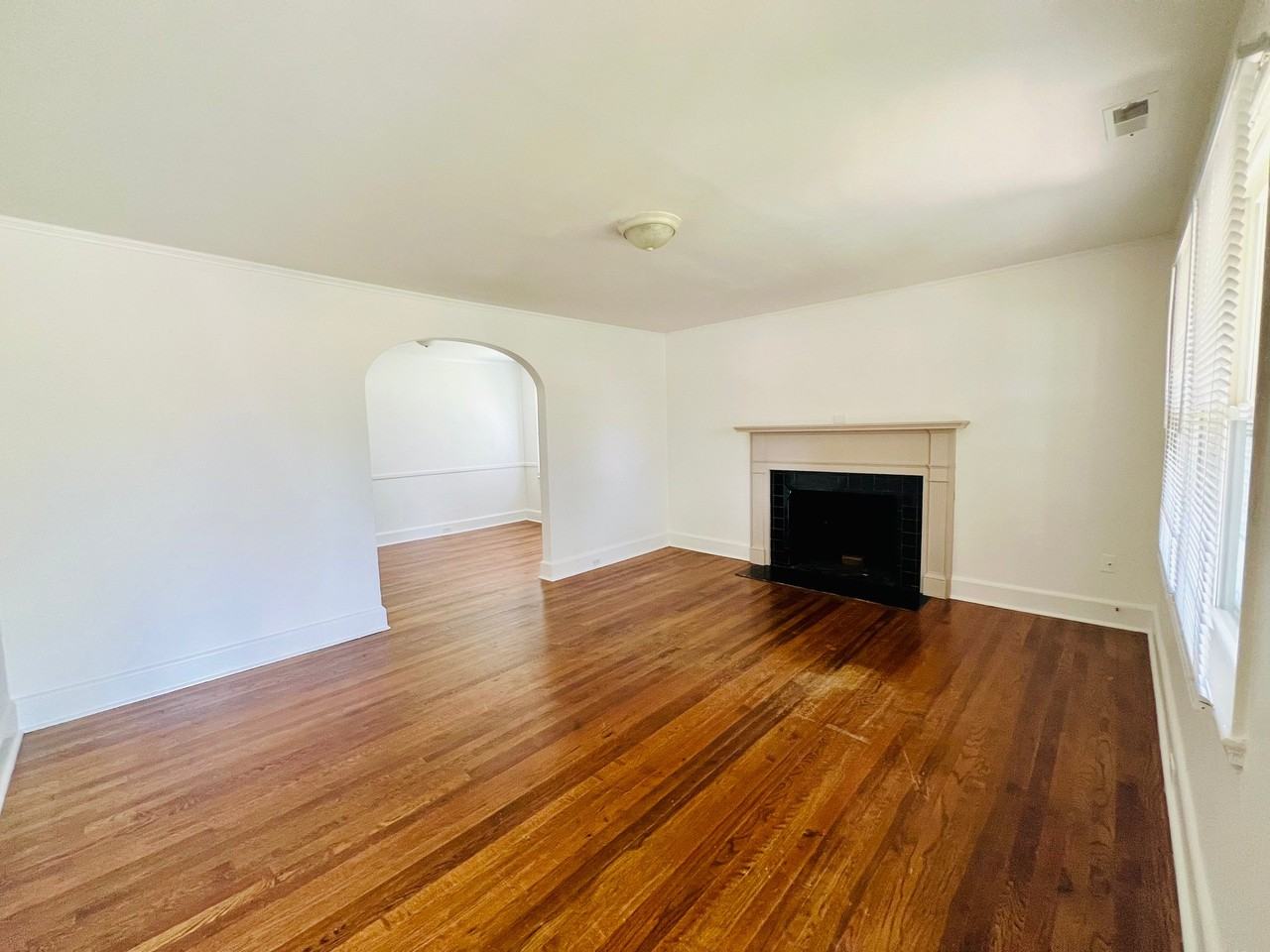 1217 Enderly Rd - Photo 5 of 11