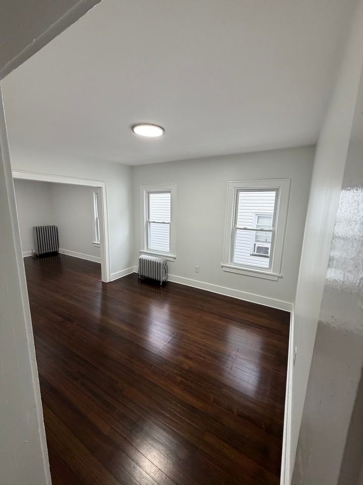 10 Glennon Pl #1 - Photo 2 of 9