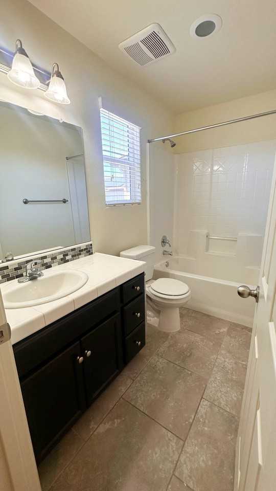 3701 Friendship Ln - Photo 7 of 9