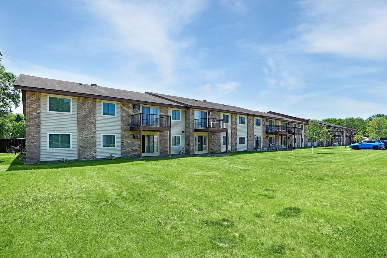 Oak Grove Apartments - Photo 4 of 5