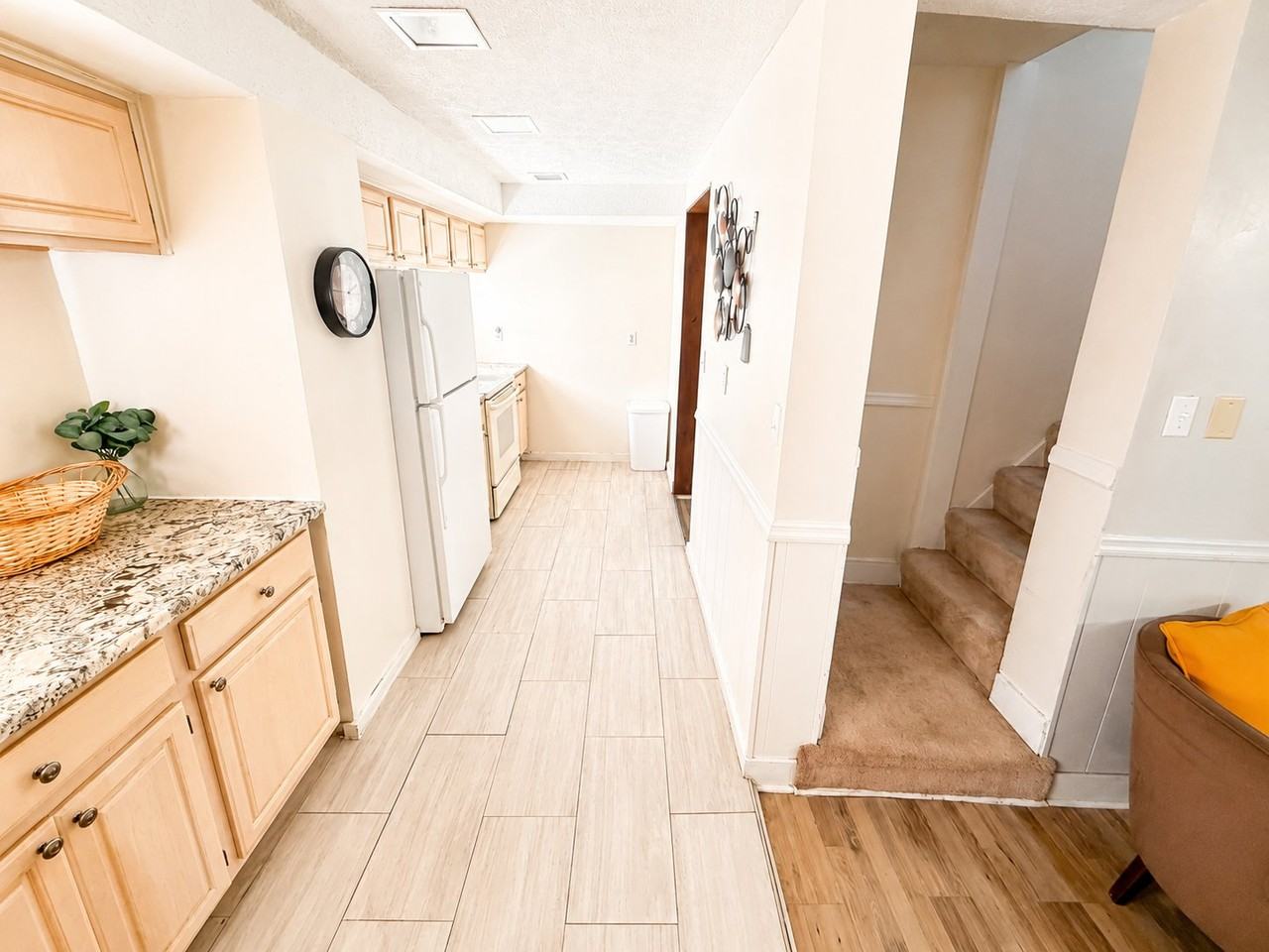 661 E 11th Ave #B - Photo 6 of 8