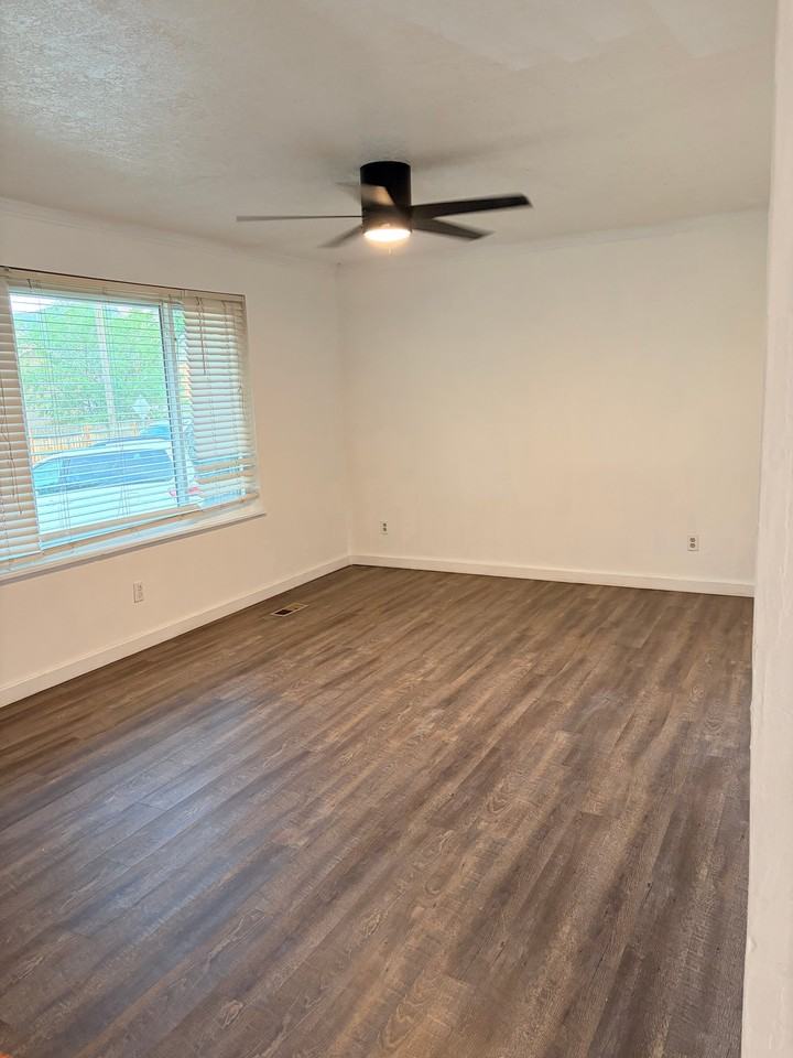 386 Sw - Photo 3 of 20
