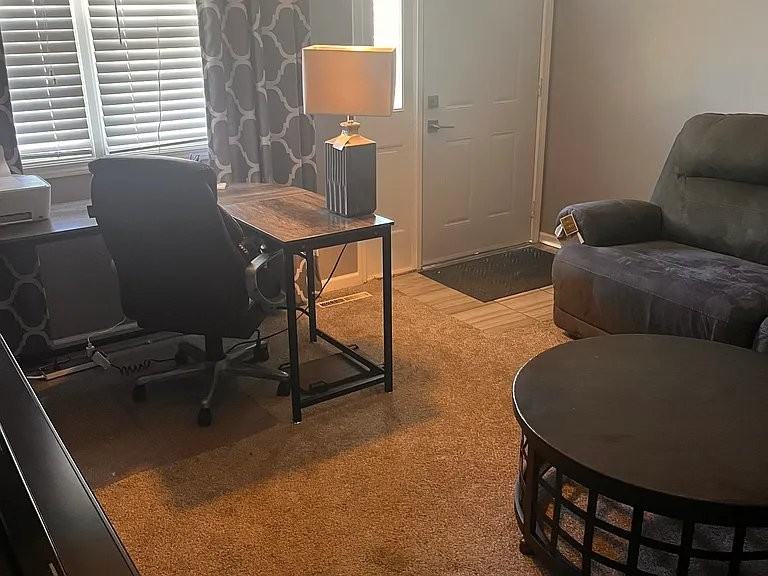 2829 E Wood St - Photo 2 of 11