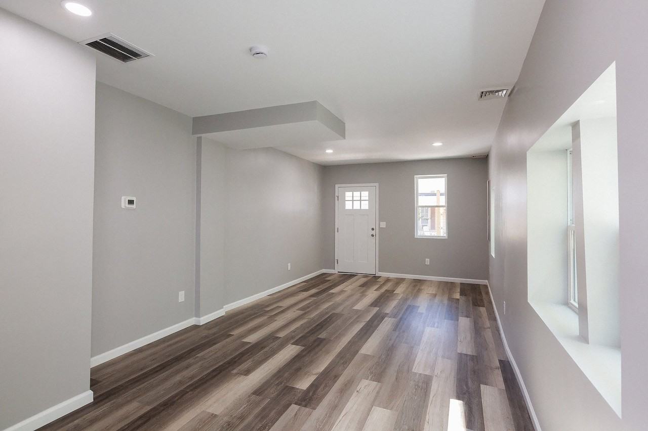 203 W High St - Photo 3 of 28