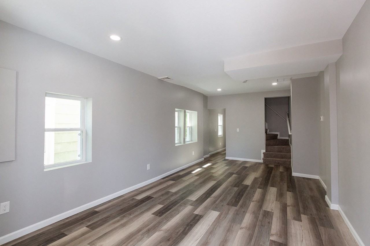 203 W High St - Photo 4 of 28