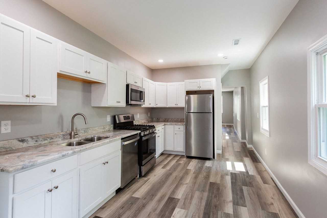 203 W High St - Photo 7 of 28