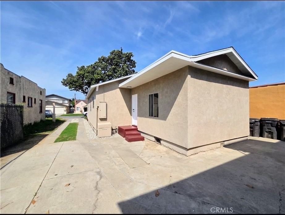 5552 Lewis Ave #M - Photo 2 of 15