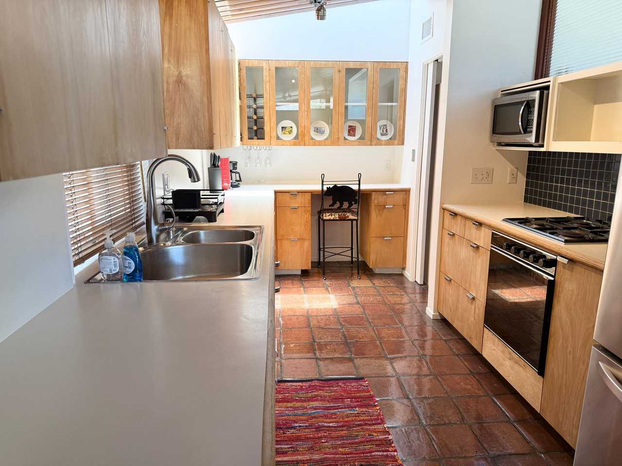 9000 Stanmoor Dr - Photo 4 of 15