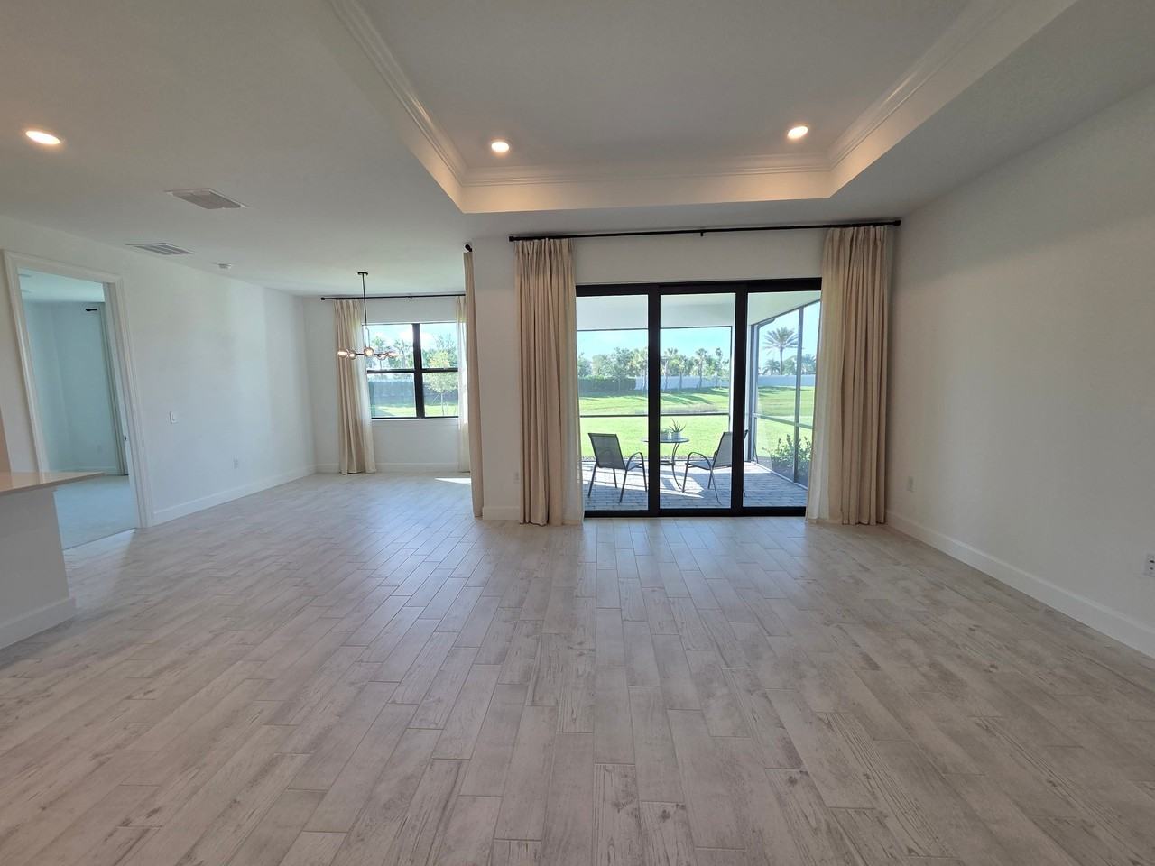 5719 Silverside Pine Ct - Photo 5 of 20