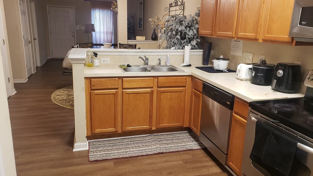 2717 Meadow Knoll Dr #B - Photo 6 of 8