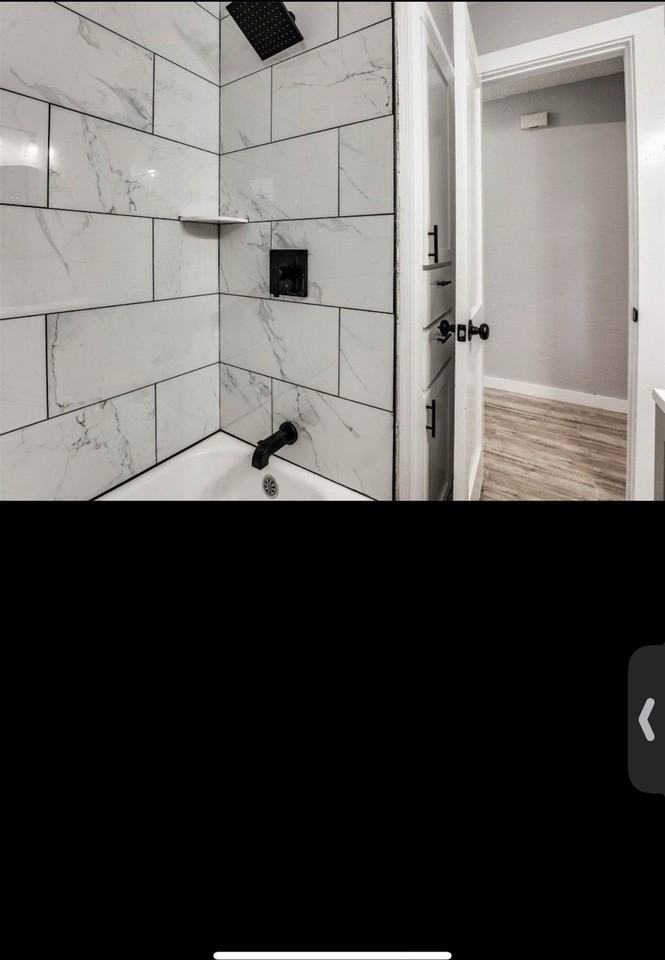 1209 Ne 42nd St - Photo 2 of 14