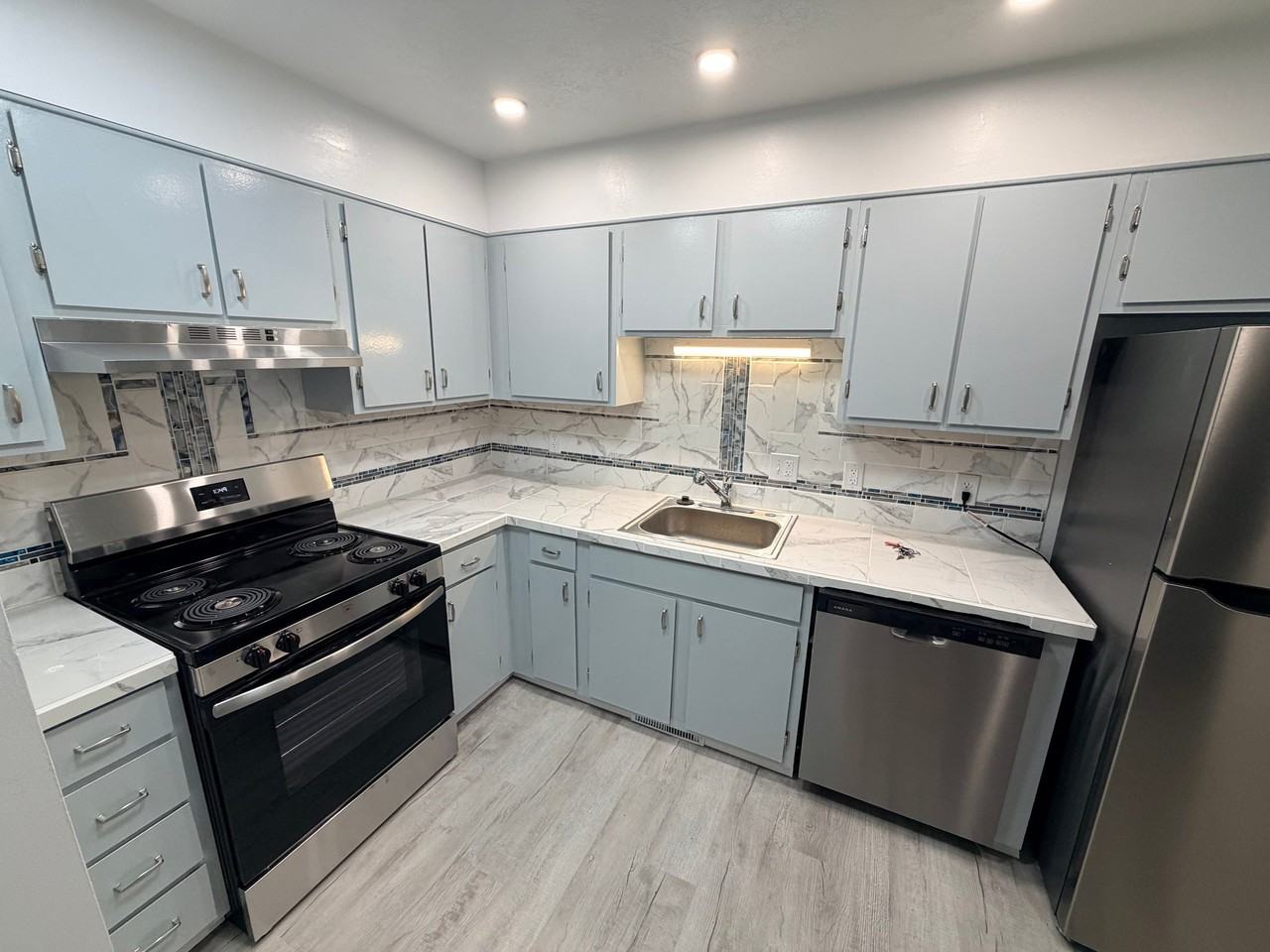 2360 Jefferson Ave #1