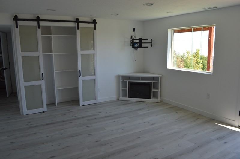 3584 S Hawk Dr - Photo 4 of 21