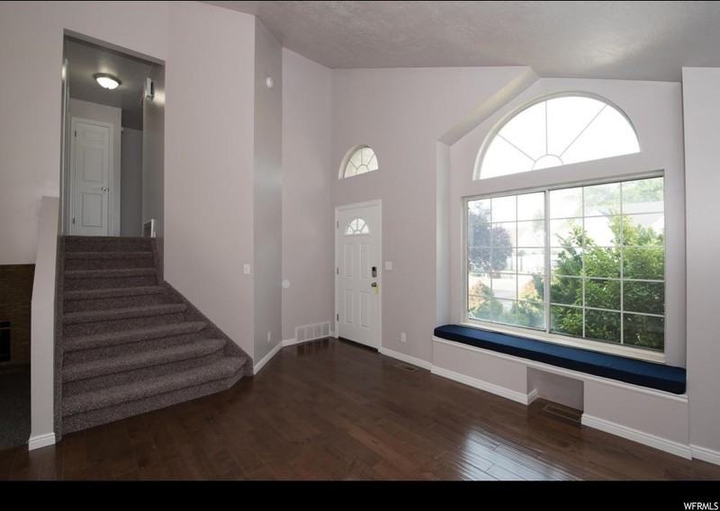 2803 Wn - Photo 2 of 33
