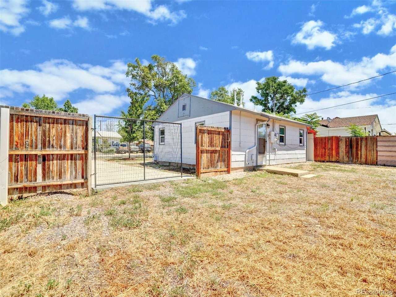 6840 E 77th Pl - Photo 7 of 19