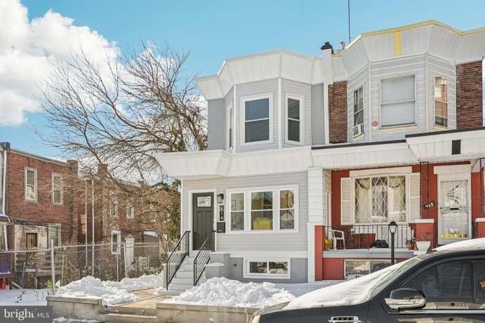 914 S 54th St - Photo 7 of 19