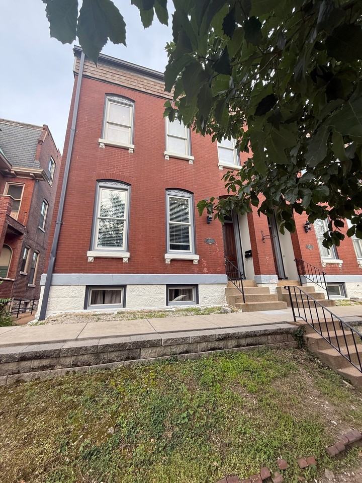 2702 S 13th St #A - Photo 2 of 20