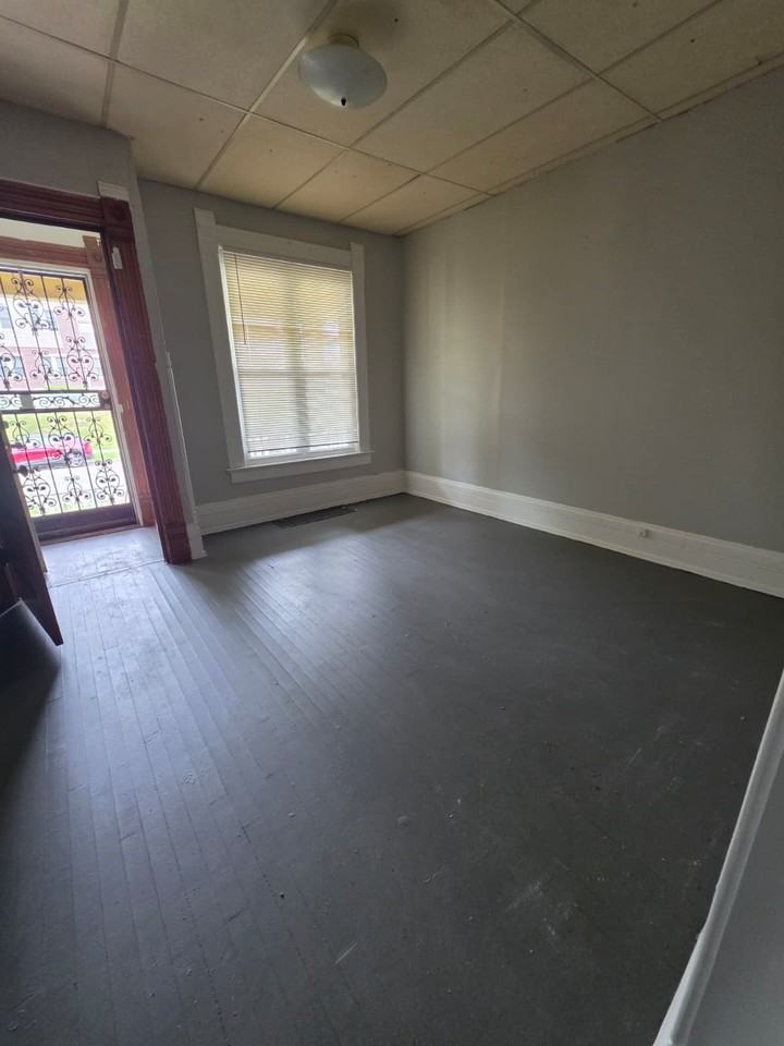 2930 N 1st St - Photo 2 of 9