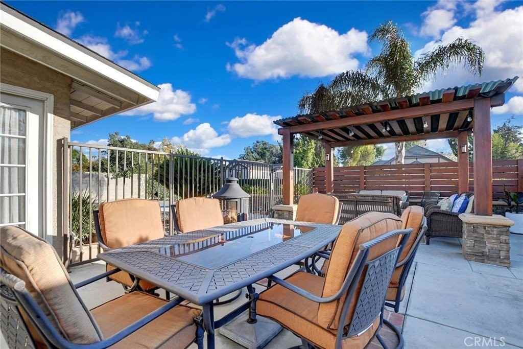 179 E Blue Mountain Way - Photo 3 of 50