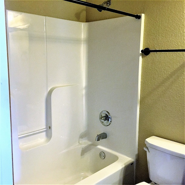 2813 W Hillshire Dr - Photo 5 of 6
