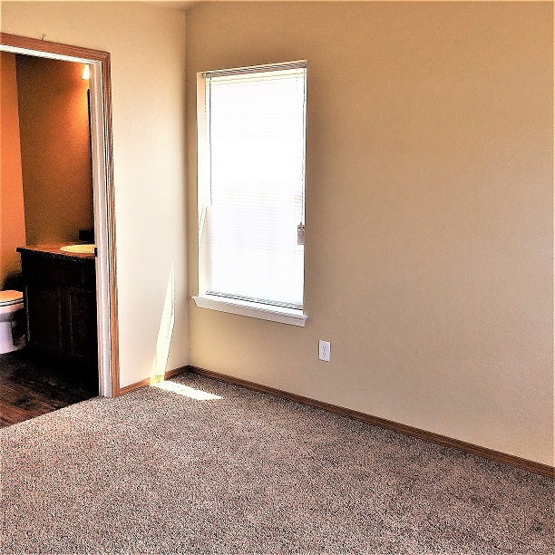 2813 W Hillshire Dr - Photo 6 of 6