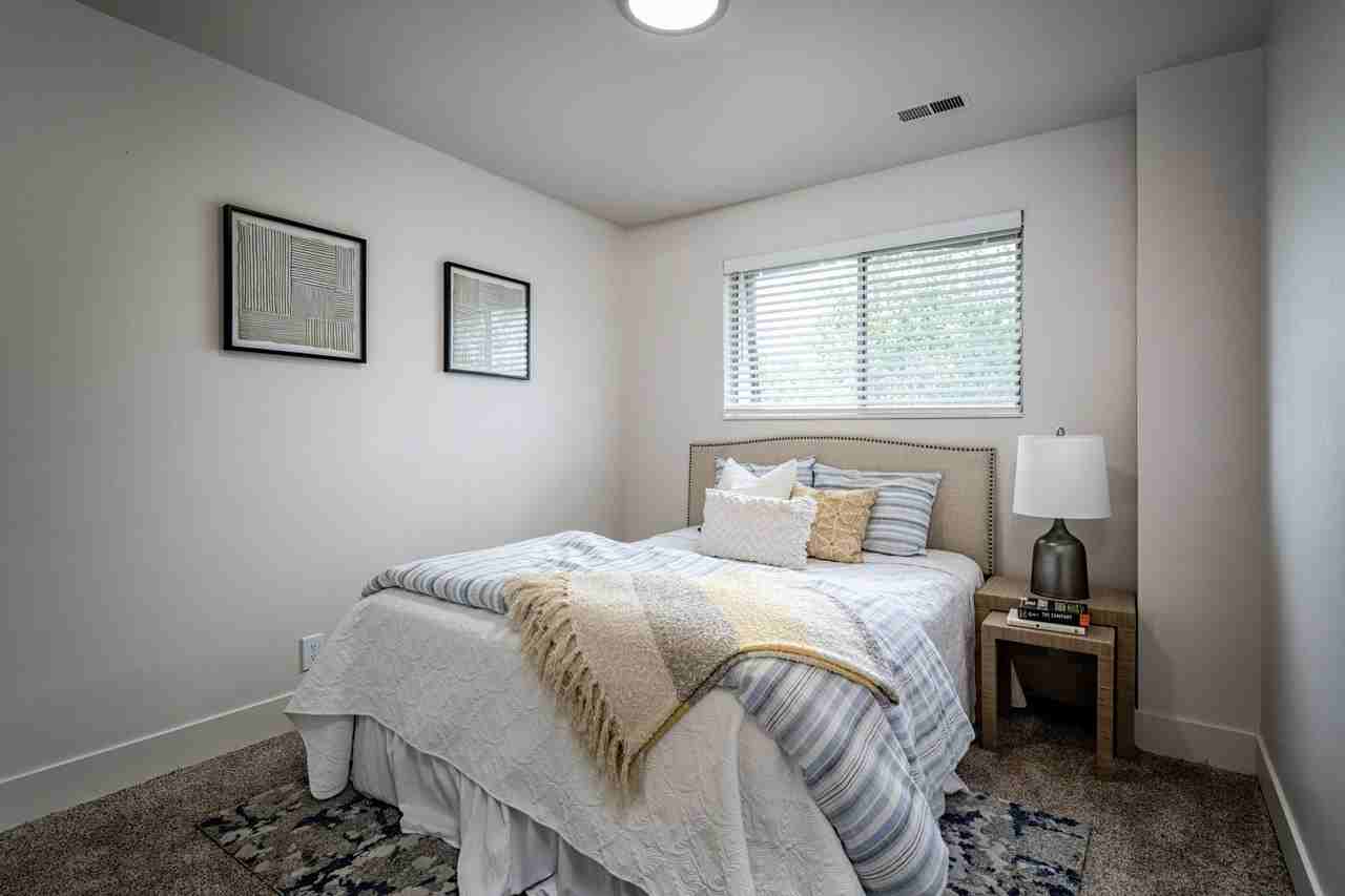 2457 S St #3 - Photo 5 of 8