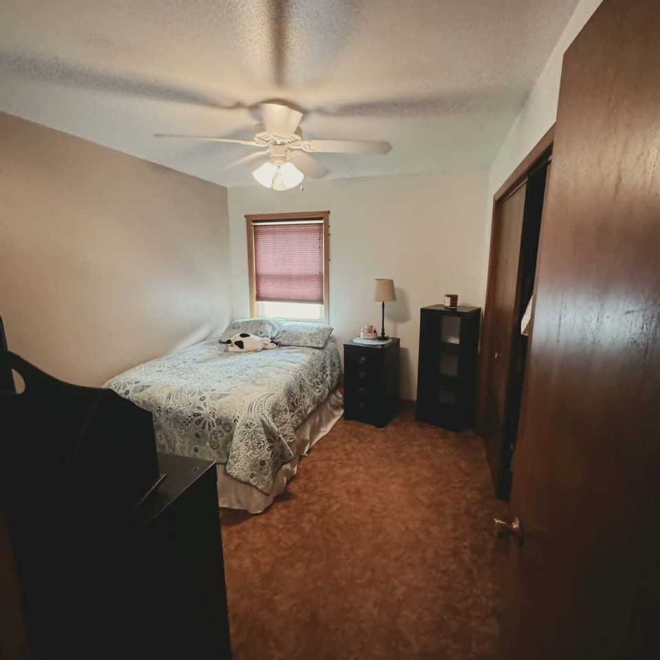 1920 Woodlawn Ave - Photo 6 of 6