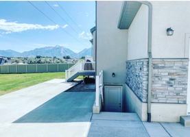 featured image of 11400 Gateway Prkwy