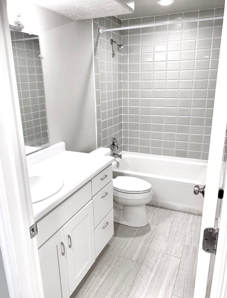 11400 Gateway Prkwy - Photo 5 of 11