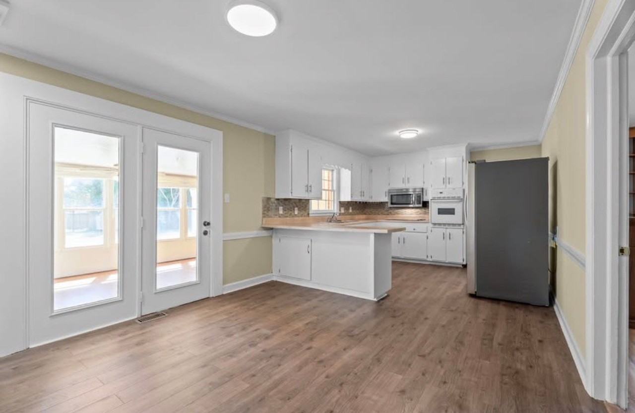 4149 Woodcrest Rd - Photo 2 of 18