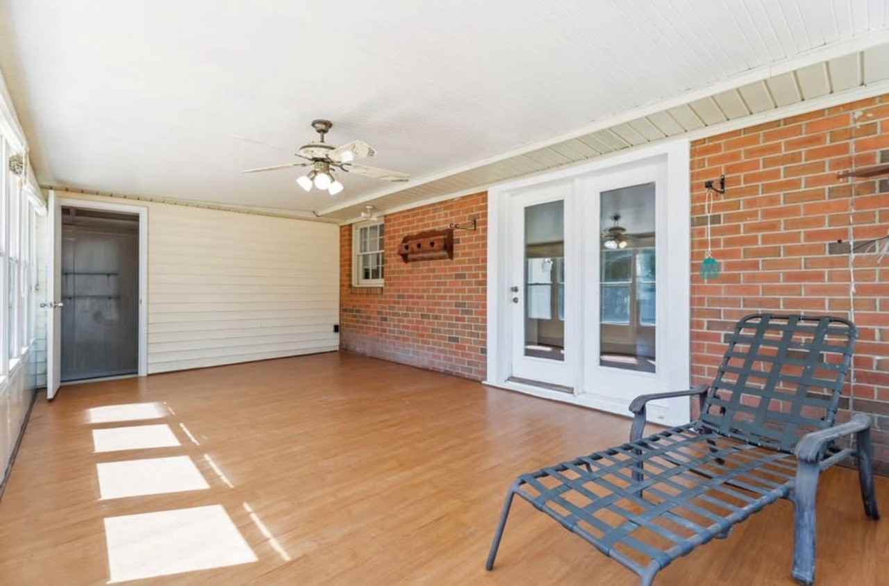 4149 Woodcrest Rd - Photo 5 of 18